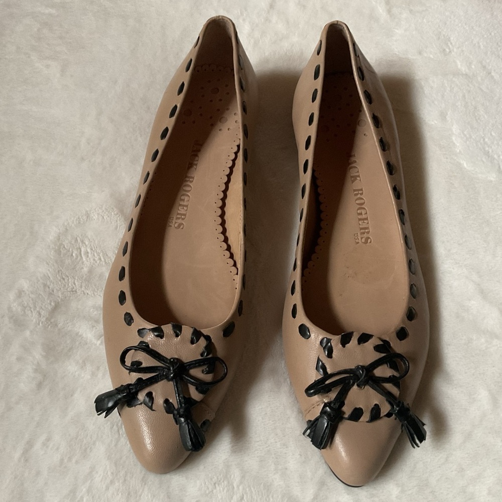 Jack Rogers Beige and Black Leather Pointed Toe Flats